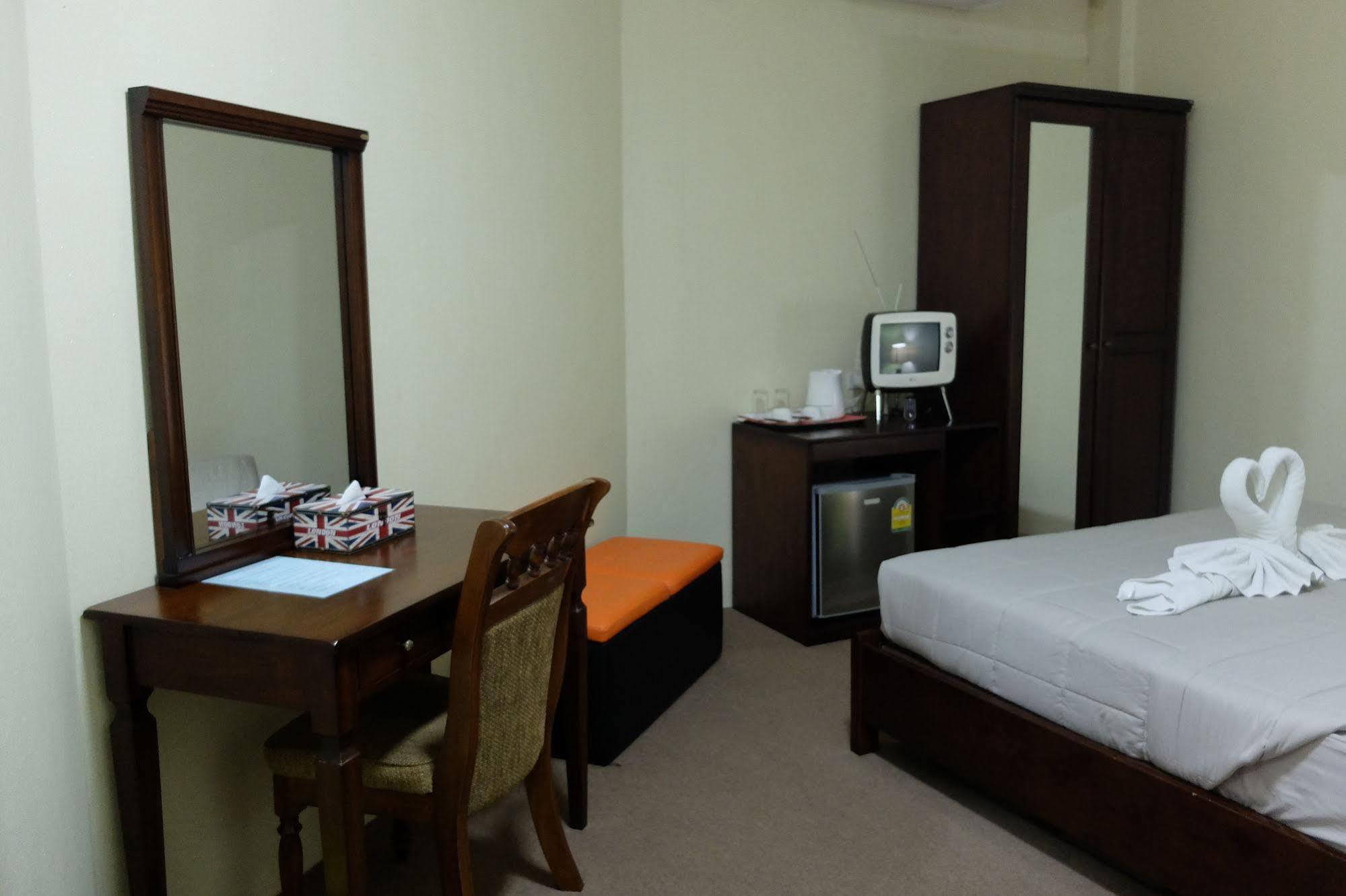 Tawanwarn Hotel Крабі Екстер'єр фото